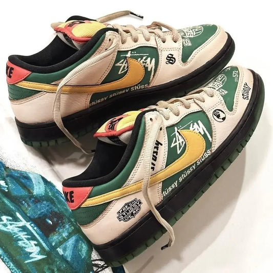 Nike SB Dunk Low x Stussy