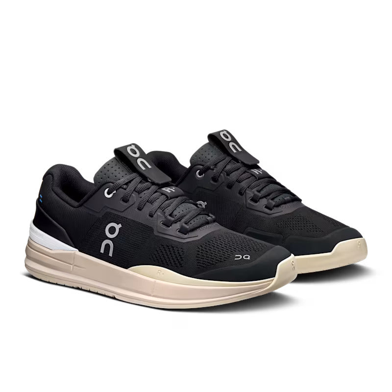 On The Roger Pro Black | Sand