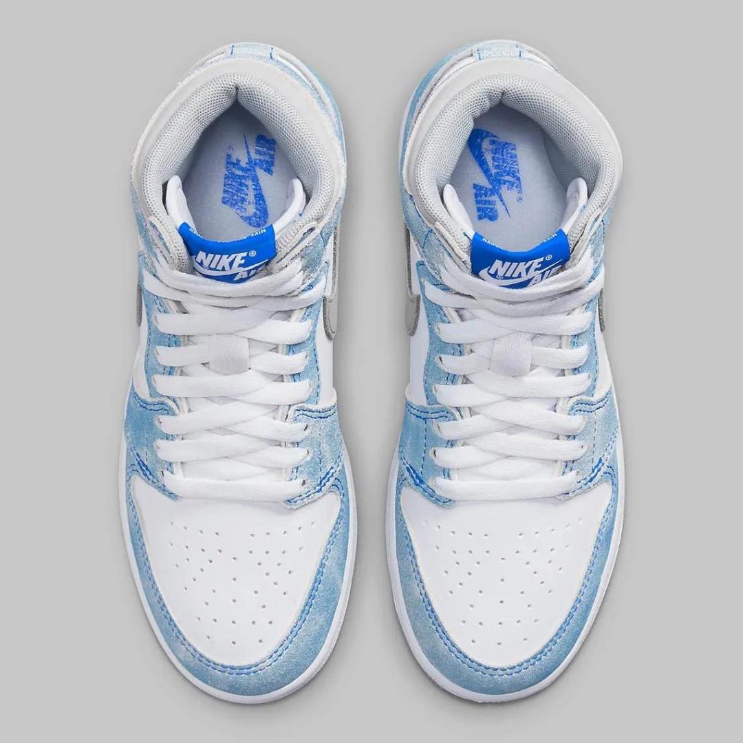Air Jordan 1 High OG "Hyper Royal" sneakers