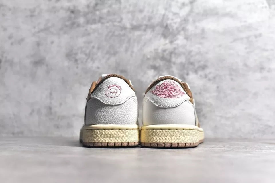 Nike Air Jordan 1 Low x Travis Scott